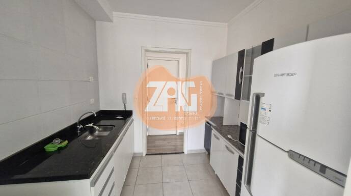 Apartamento à venda com 3 quartos, 82m² - Foto 2