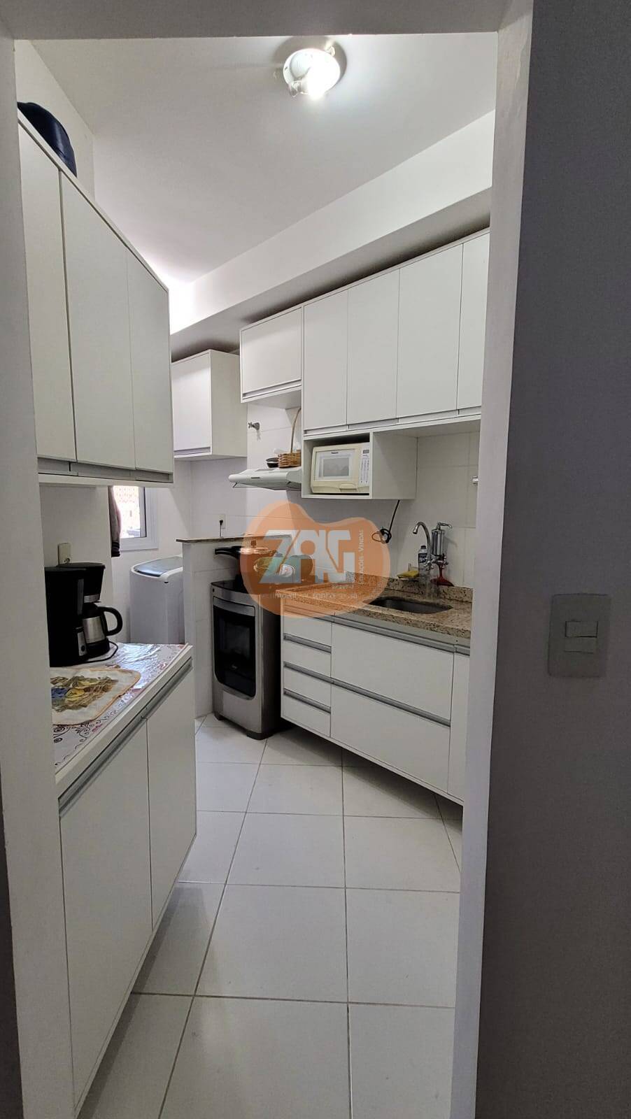 Apartamento à venda com 2 quartos, 62m² - Foto 2