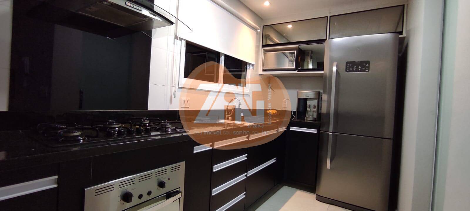 Apartamento à venda com 2 quartos, 72m² - Foto 1