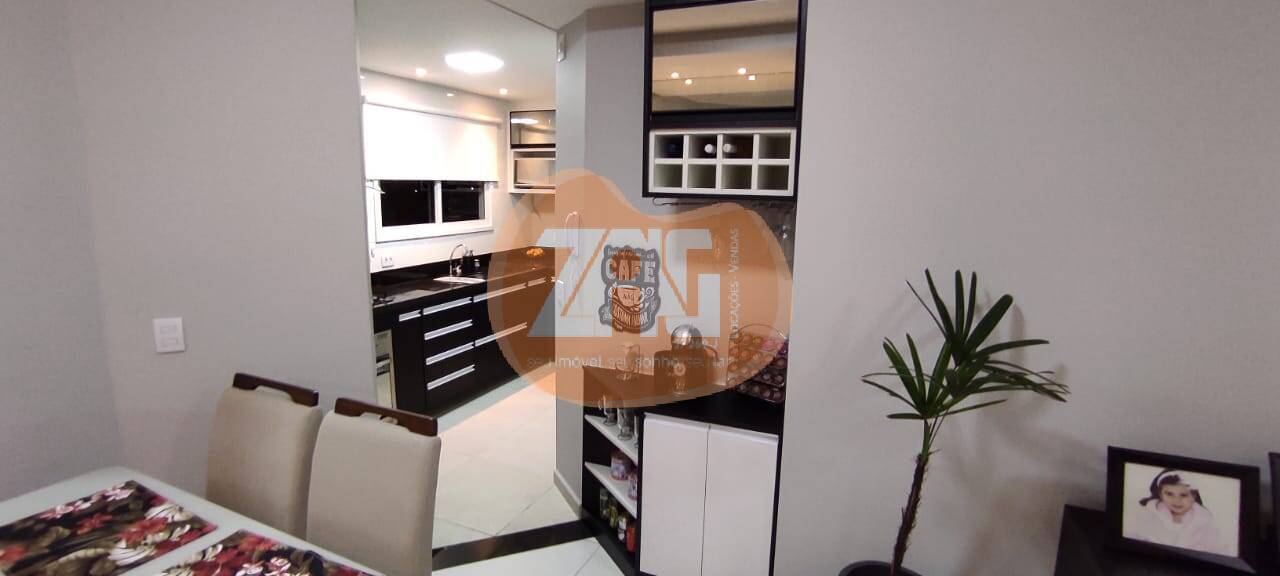 Apartamento à venda com 2 quartos, 72m² - Foto 2