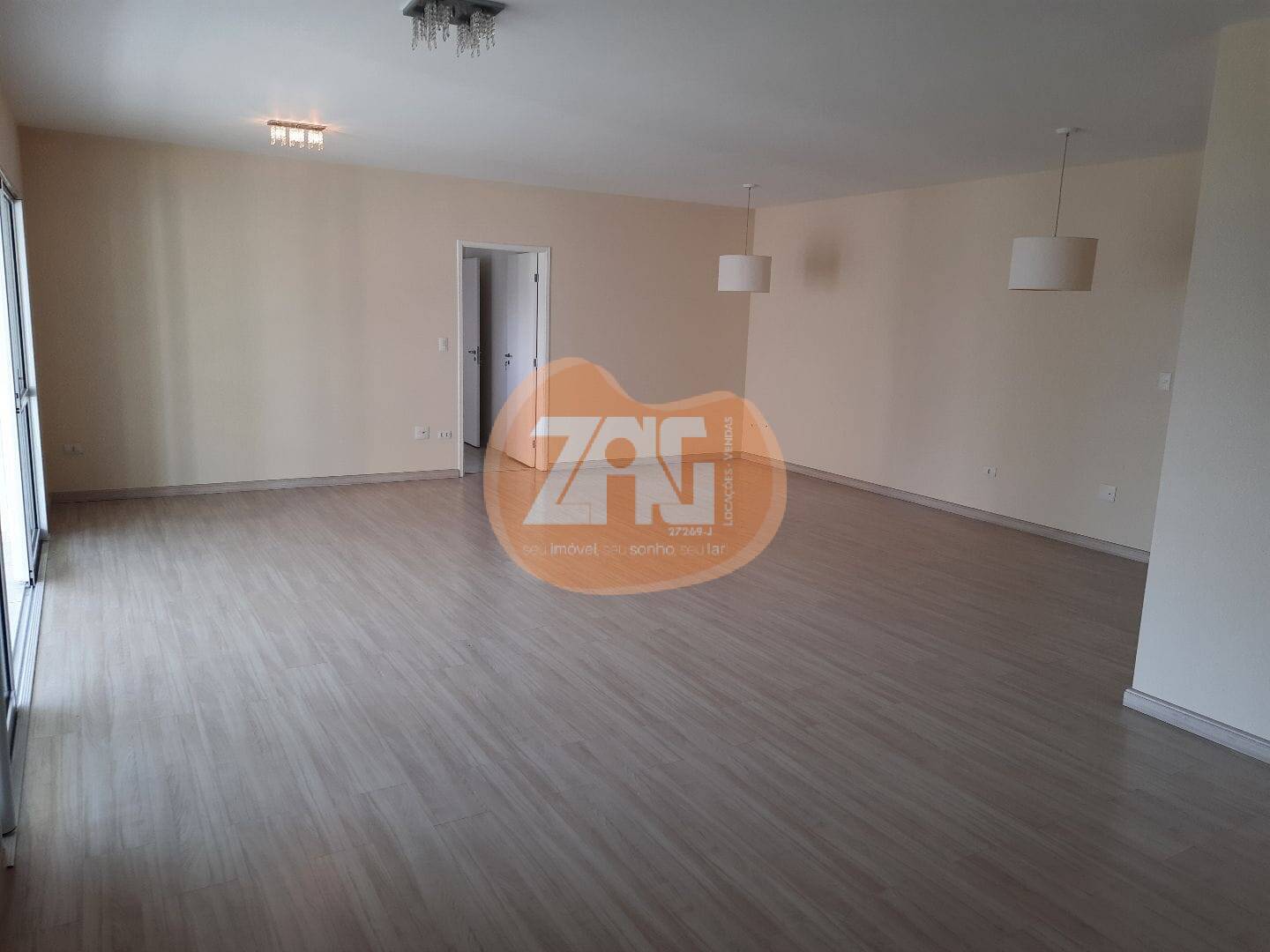 Apartamento à venda com 3 quartos, 176m² - Foto 3