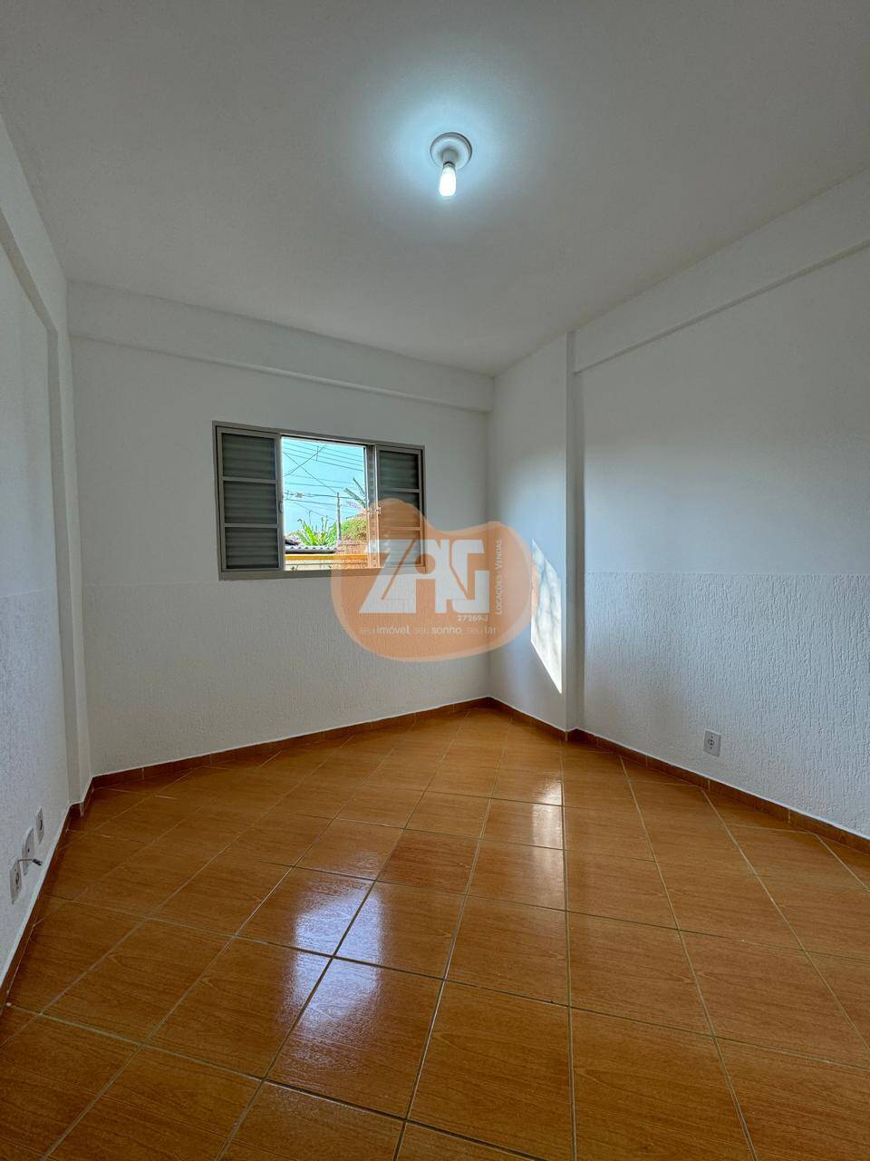 Apartamento à venda com 2 quartos, 65m² - Foto 4