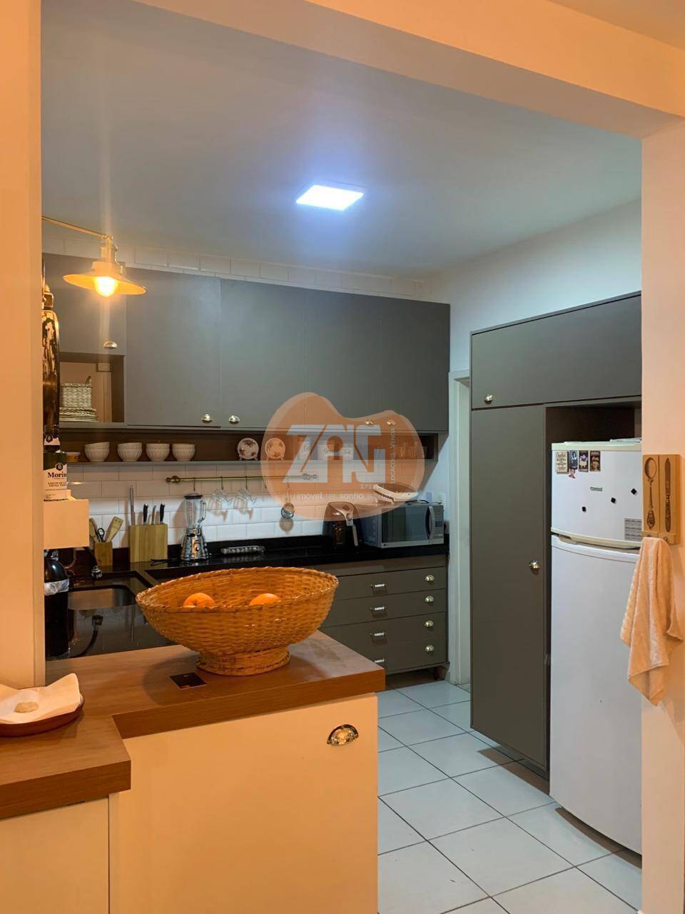 Apartamento à venda com 3 quartos, 150m² - Foto 3