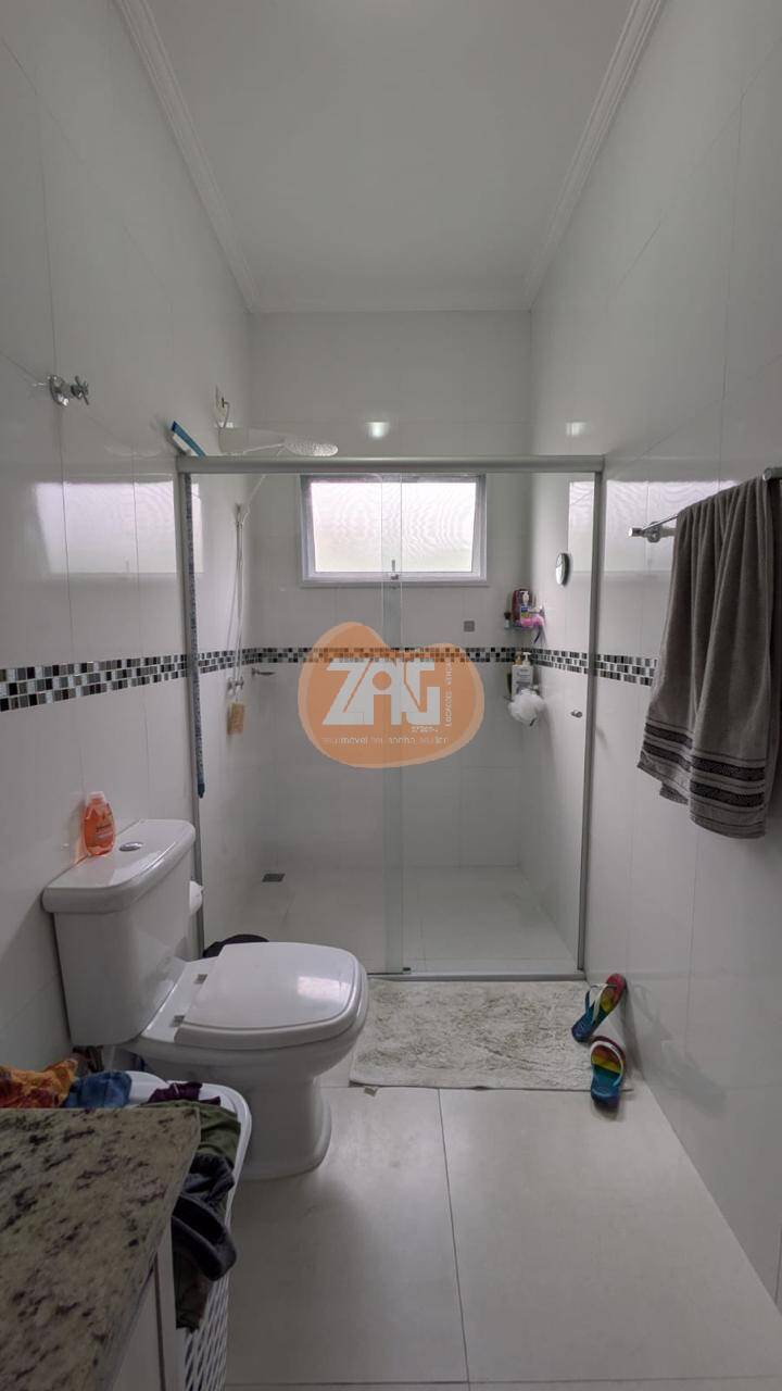 Casa à venda com 3 quartos, 210m² - Foto 20