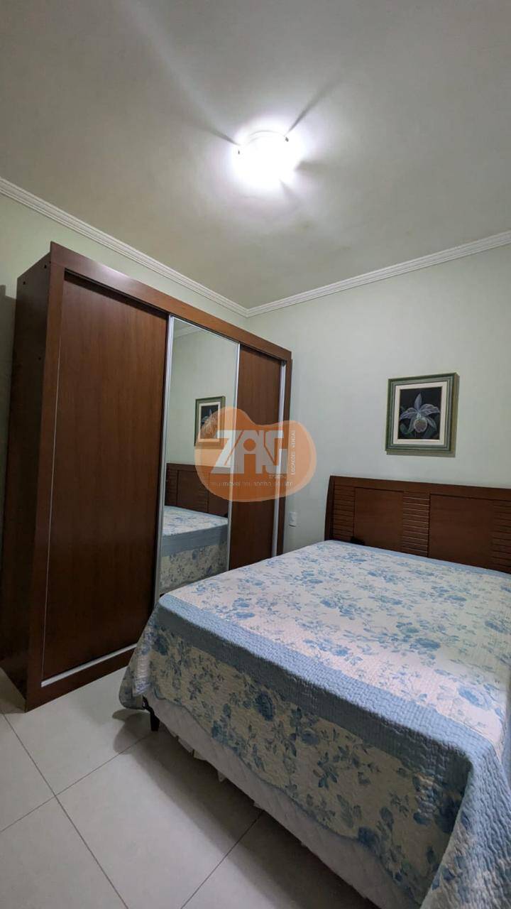 Casa à venda com 3 quartos, 210m² - Foto 11