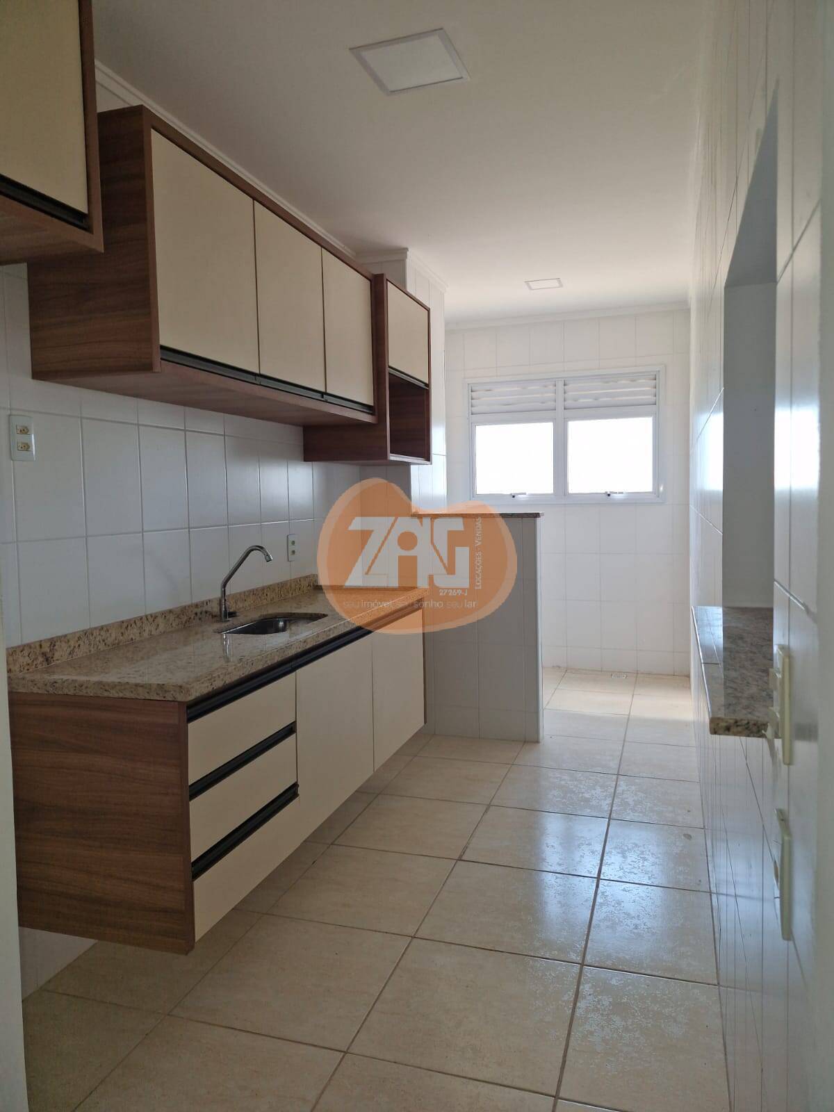 Apartamento à venda com 2 quartos, 66m² - Foto 1