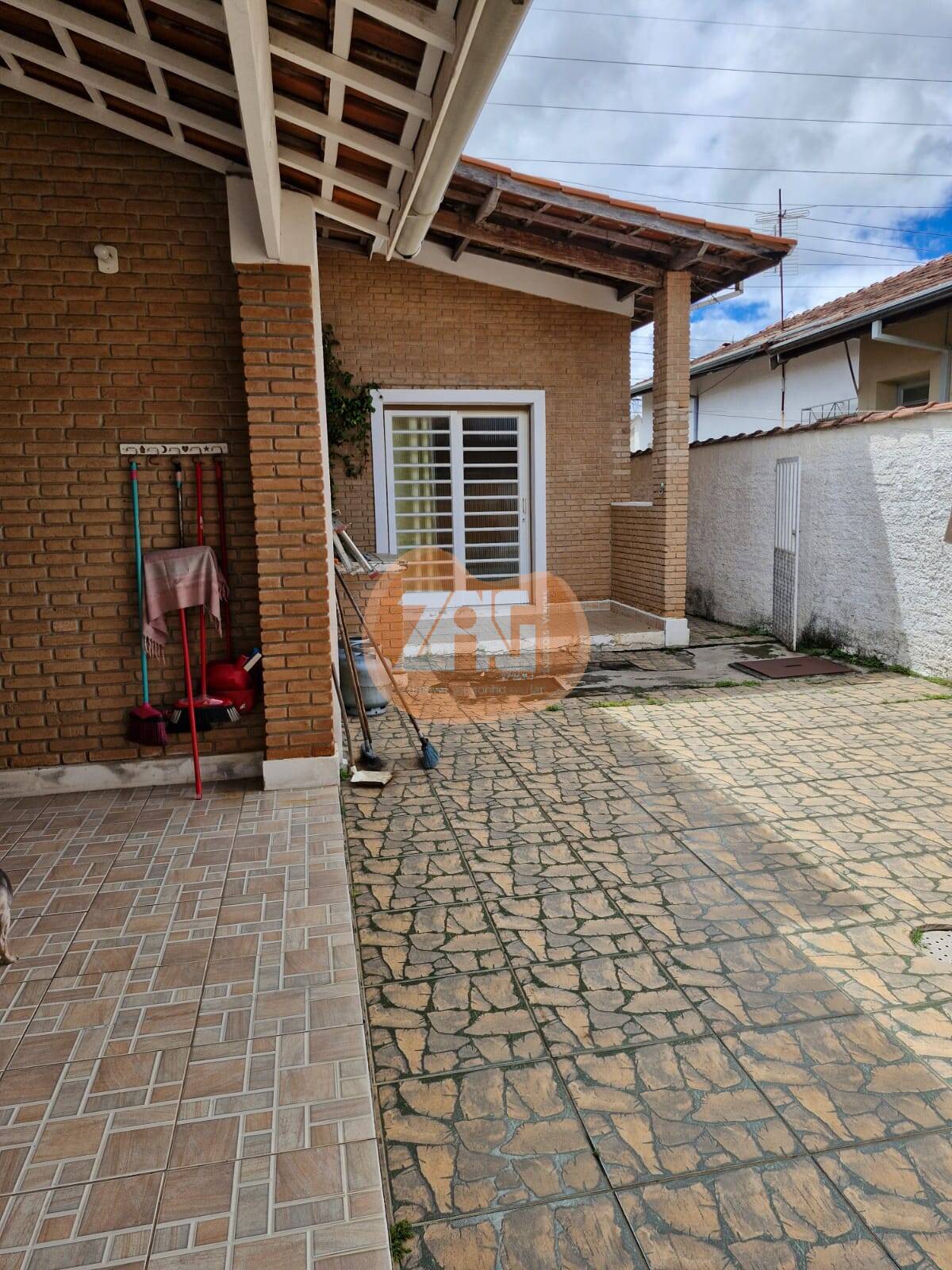 Casa à venda com 3 quartos, 196m² - Foto 5