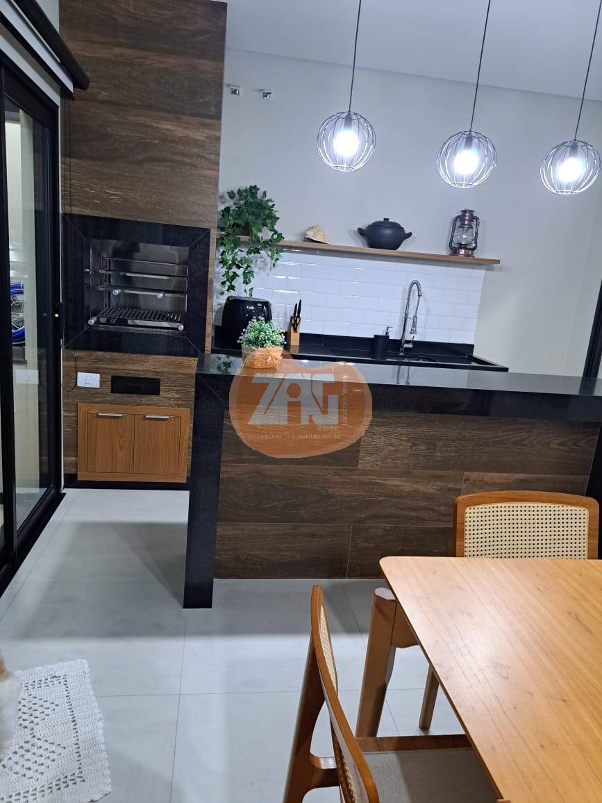 Casa para alugar com 3 quartos, 220m² - Foto 8