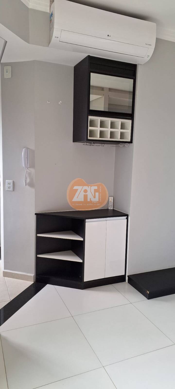 Apartamento à venda com 2 quartos, 72m² - Foto 9