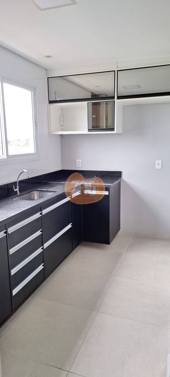 Apartamento à venda com 2 quartos, 72m² - Foto 3