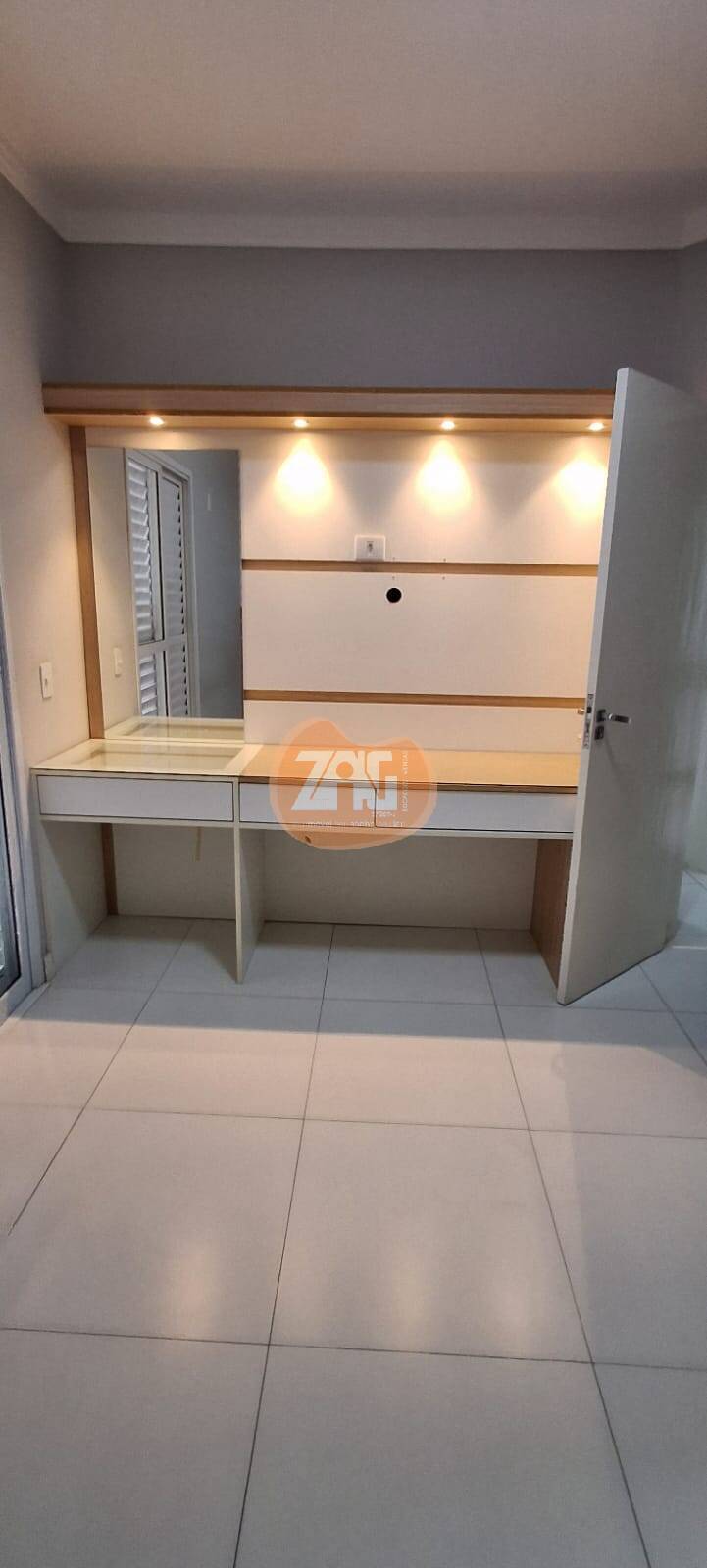 Apartamento à venda com 2 quartos, 72m² - Foto 17