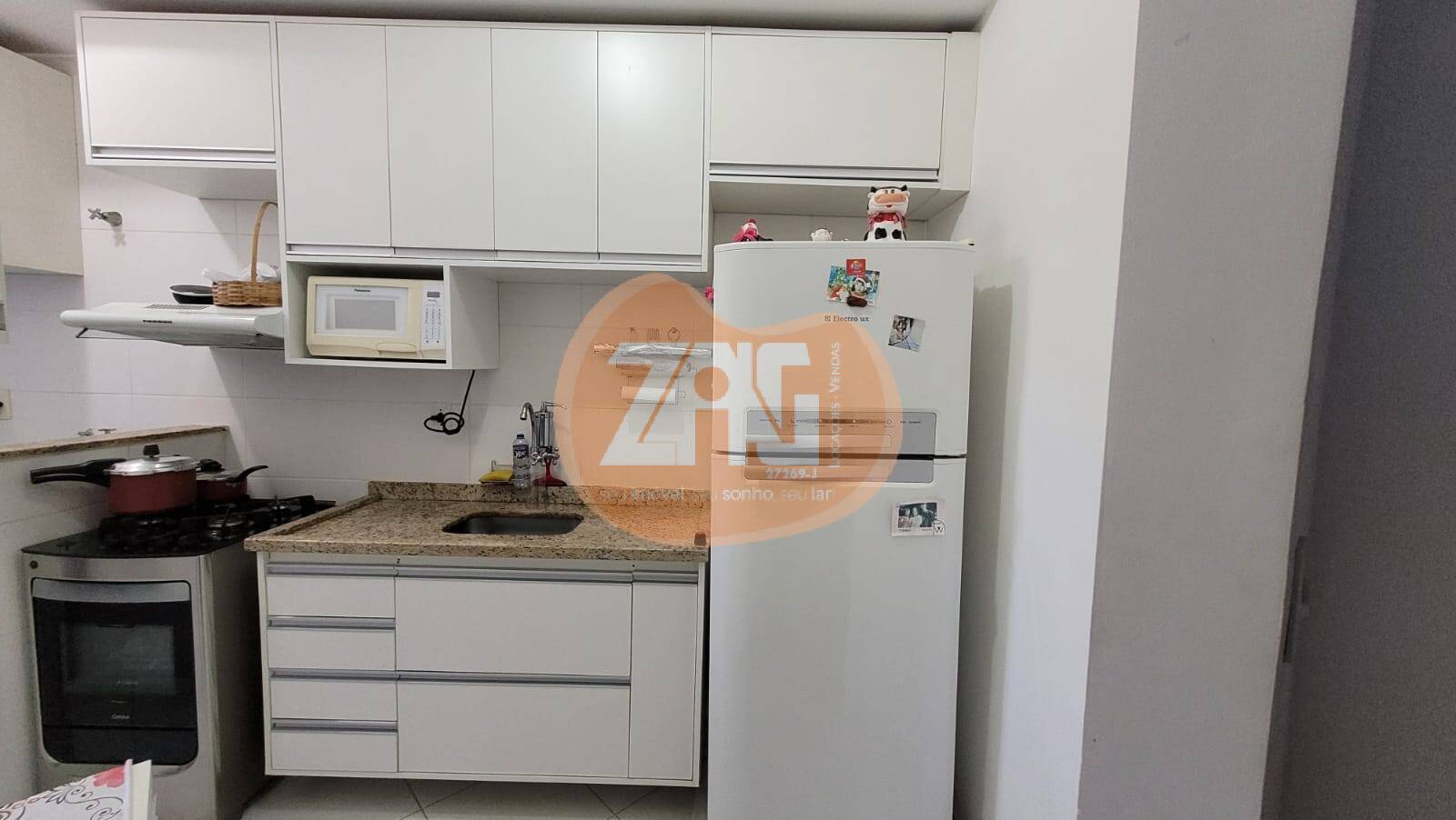 Apartamento à venda com 2 quartos, 62m² - Foto 1